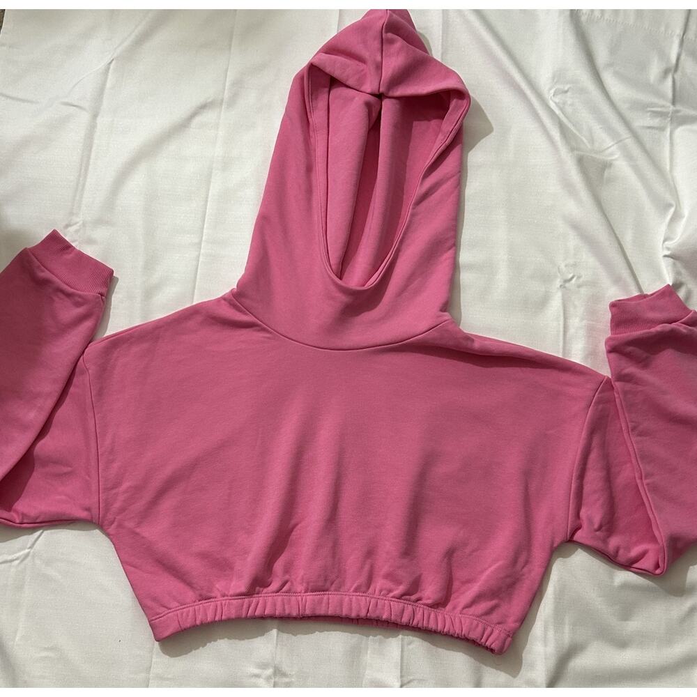 Naked Wardrobe NWOT Cropped Hoodie Pink Size Large